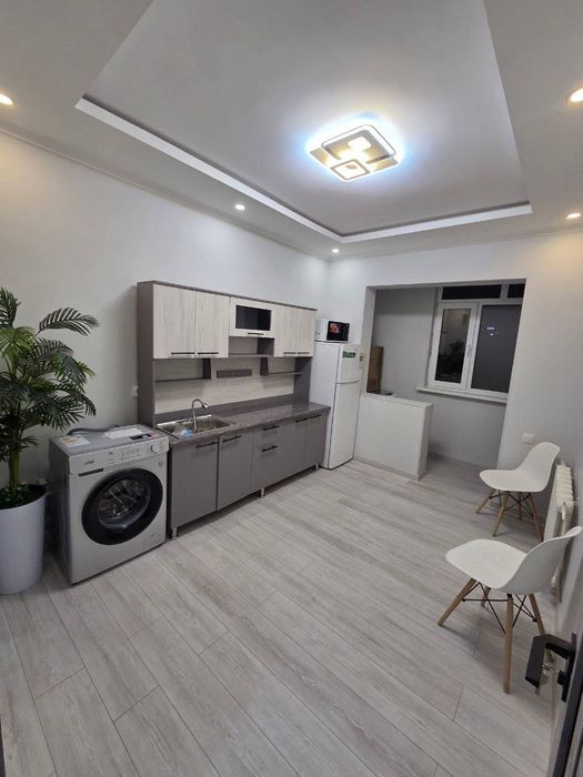 Срочно  Продаётся  Чехова  2/9/9 евро ремонт с мебелью техникой !