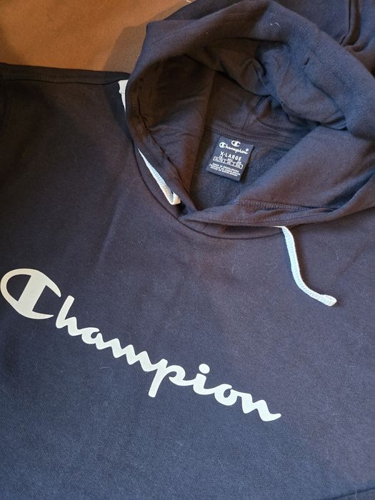 Син суичър XL на Champion