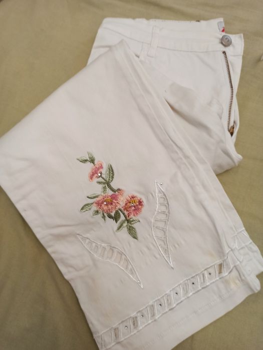 Женские одежды для праздника и повседневные