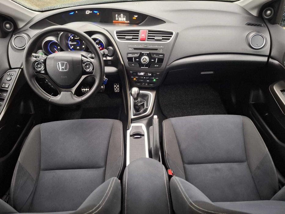 Honda Civic - 1.6 i-DTEC / LED / Scaune incalzite / Camera mers inapoi / Senzori F+S