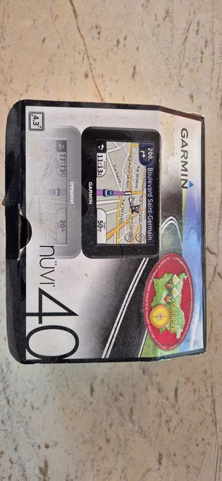 Продавам навигация Garmin Nuvi40