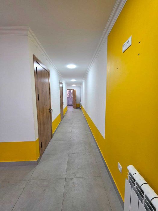 Сдается 67 кв м на первой линии (АС)