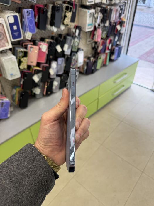 Iphone 13 pro max Sierra blue 128GB  със спукан панел