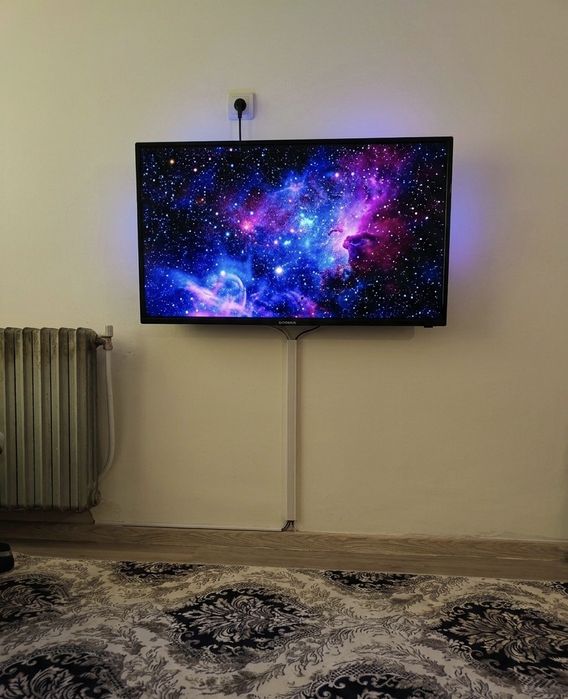 Smart LED Телевизор Crown 32" Full HD – КАТО НОВ | Смарт Функции | Перфектен