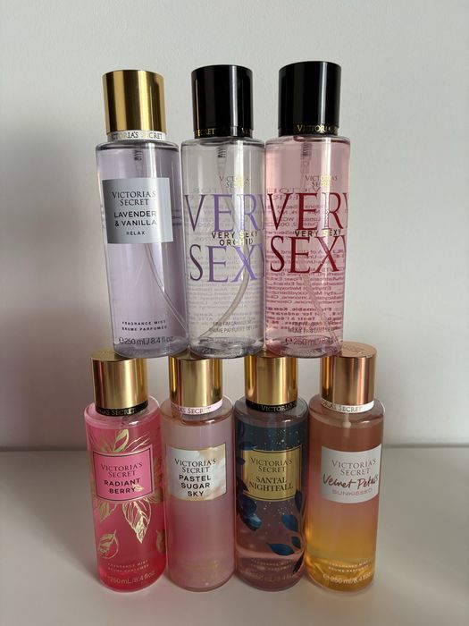 Spray de corp VS simplu sau shimmer