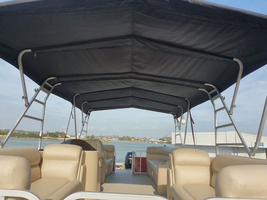 Barca Ponton (Catamaran) DE VANZARE, 7m lungime