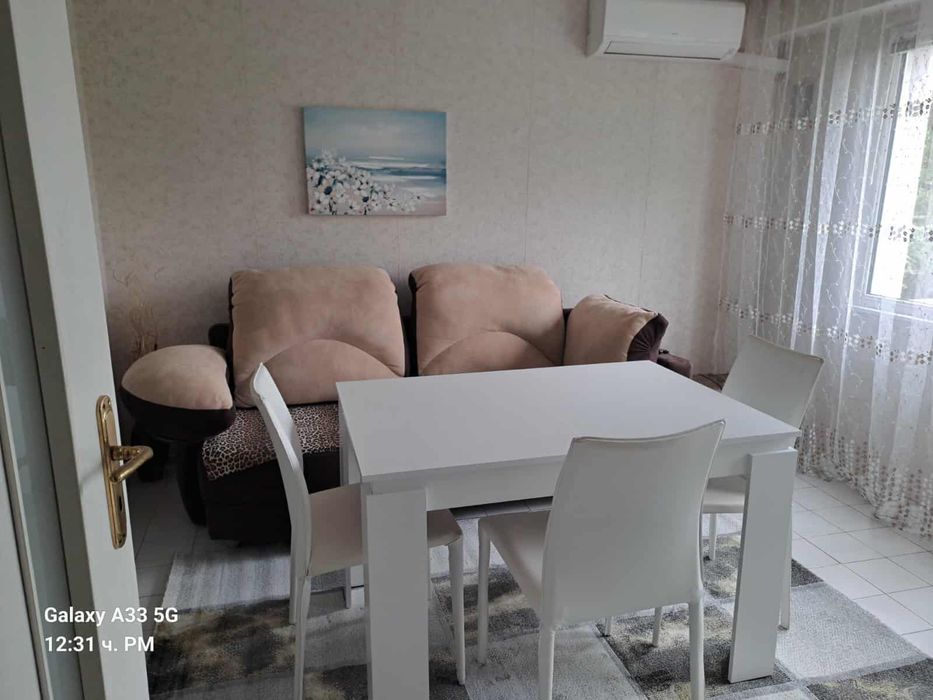 Дава се под наем Тристаен апартамент в с. Изгрев, Област Бургас - 60 кв.м за 408 € - Снимка #3