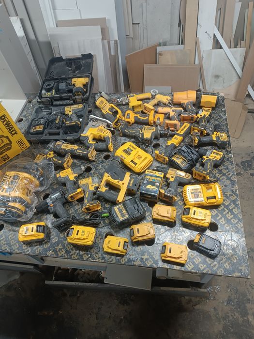 Зарядные устройства для интернета DeWalt