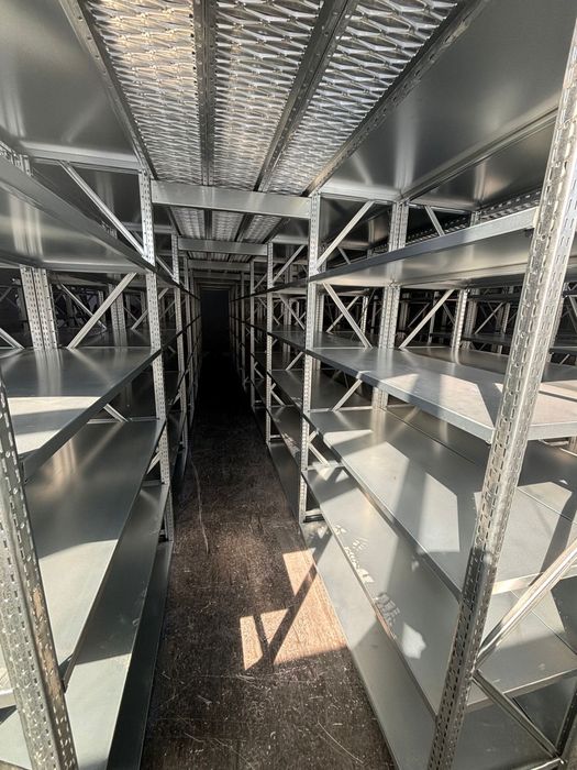 Rafturi cu polite se poate face si mezamin