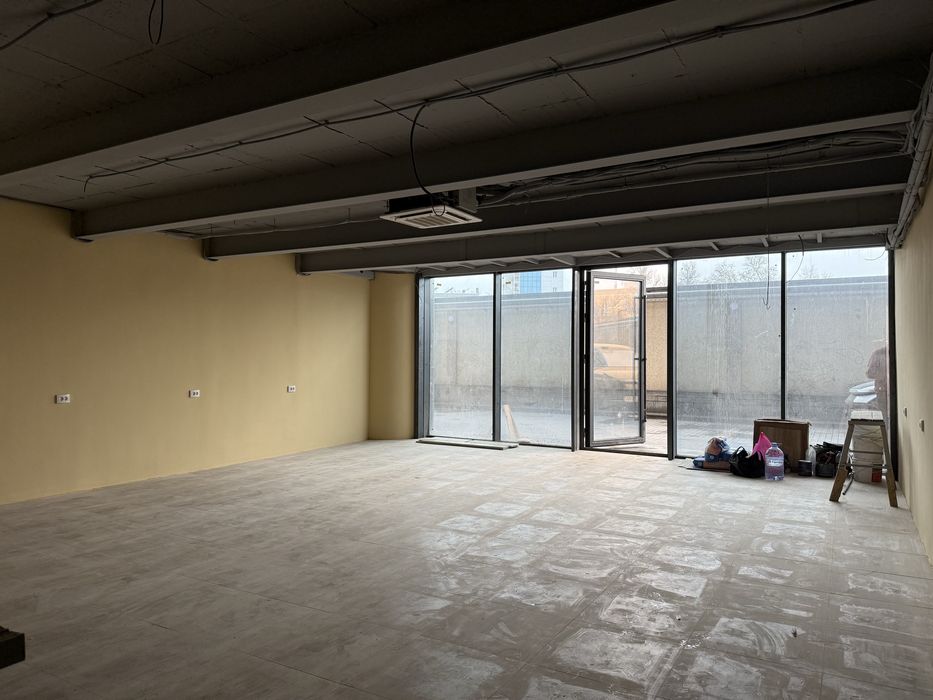 сдаётся в аренду помещение на улице бабура, ориентир Piramit tower