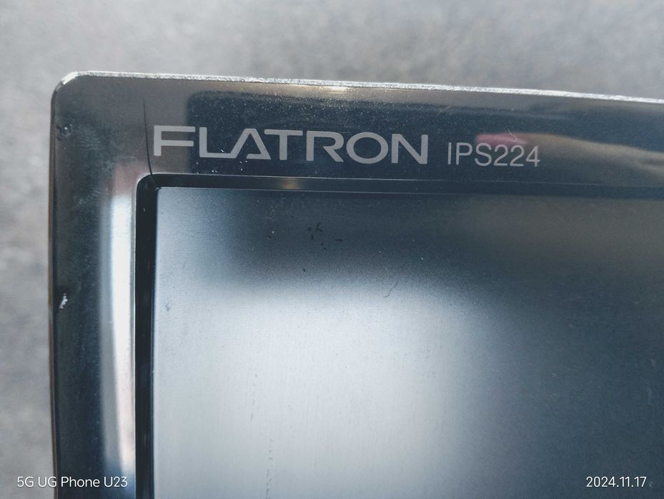 Монитор LG Flatron IPS224