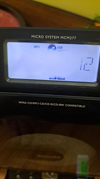 Vînd microsistem Philips