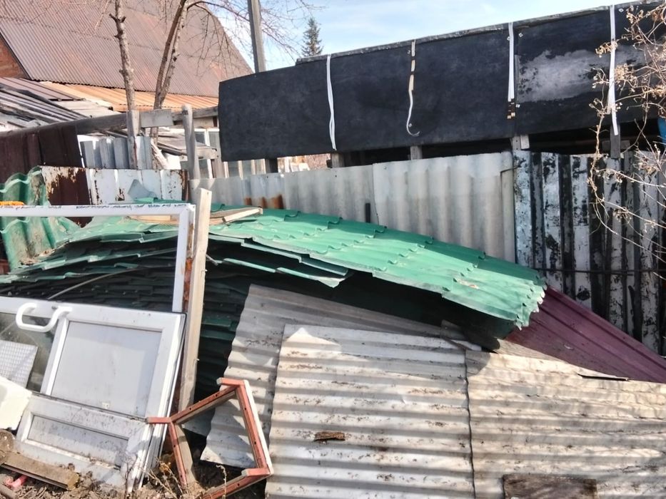 Продам б/у металлочерепица