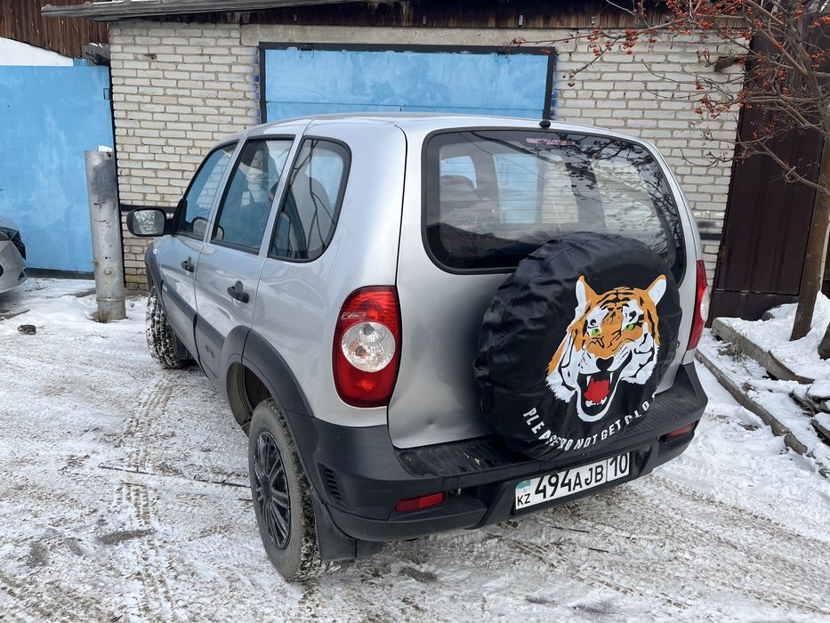 Шевролет Нива 2011 года