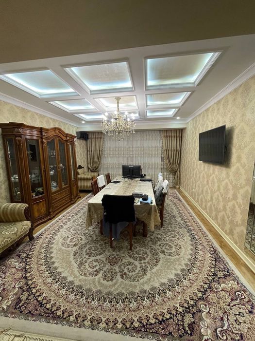 Sagbon Bauram 5 hona 2 chi etaj 160 kvadrat