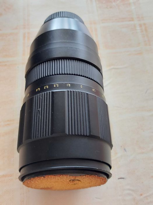 Teleobiectiv Zenit
