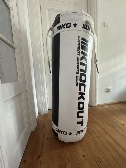 Sac box Knock Out – nou, ideal pentru acasă