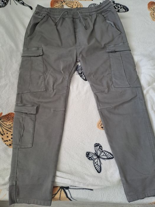 Pantaloni lungi bărbătești