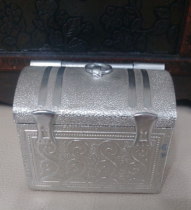 Сундук и сундучок