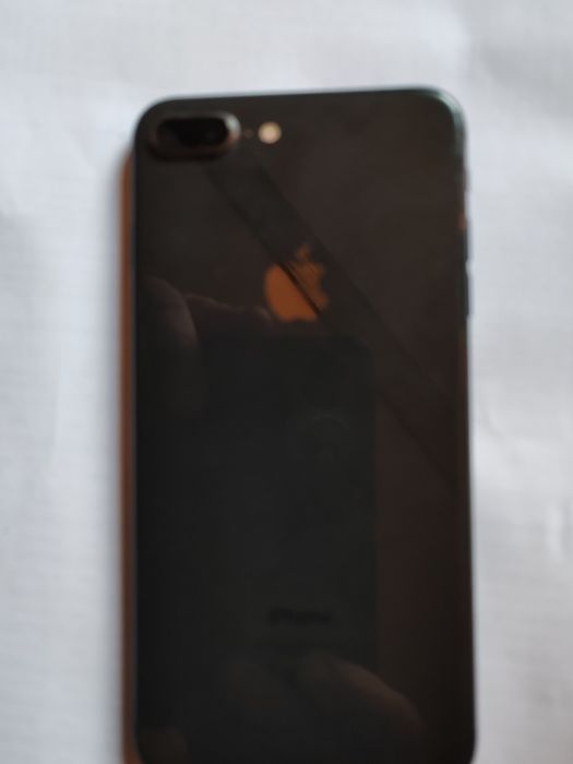 Vind iPhone 8 pus