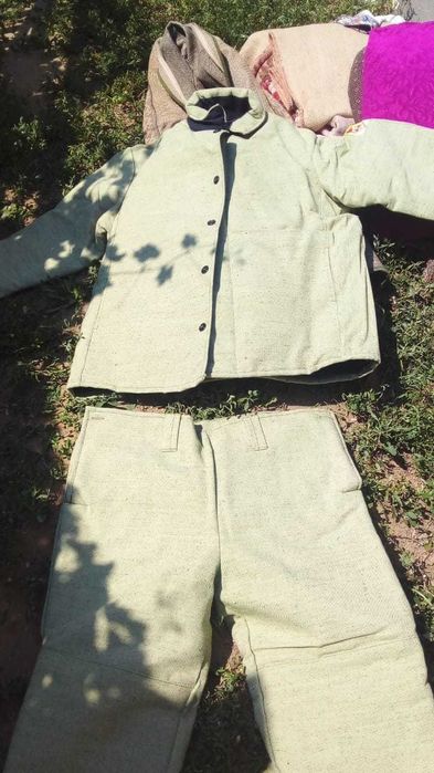 Продам спец.обуви и спец.одежды, перчатки, одежда пожарника.