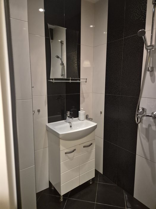 Дава се под наем Тристаен апартамент в Бургас, Славейков - 65 кв.м за 448.8 € - Снимка #9