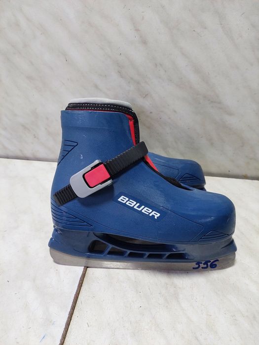 Patine gheata 556 Bauer  marime  30-31 ( 19-20  cm)