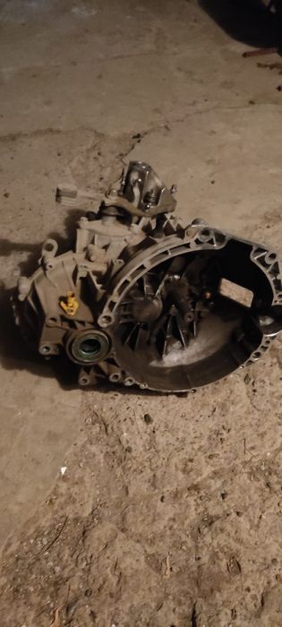 Продам коробку передач Веста