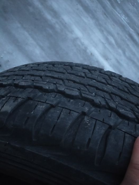 Продам резину 285/60/18
