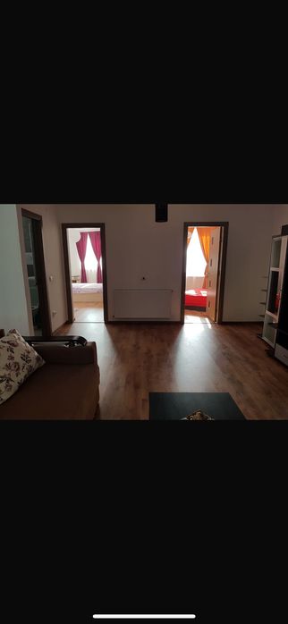 Închiriez apartament