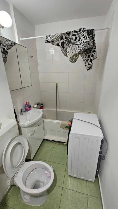 Proprietar vand garsoniera metrou Titan