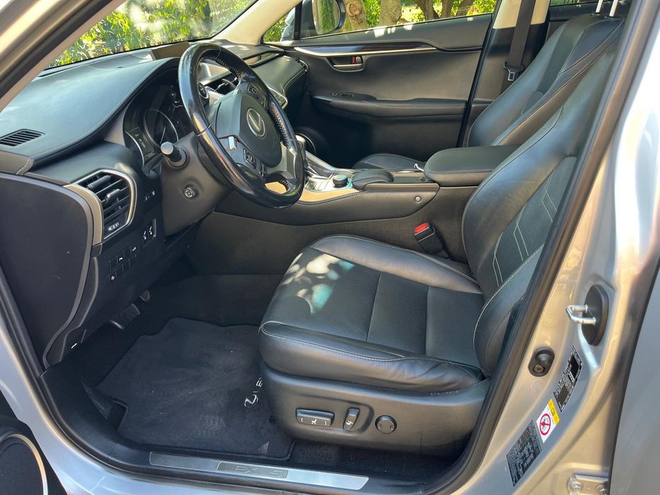 De vanzare Lexus NX 300h
