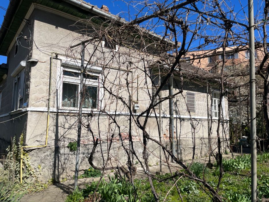 Vand casa cu curte si gradina in Turda, zona excelenta