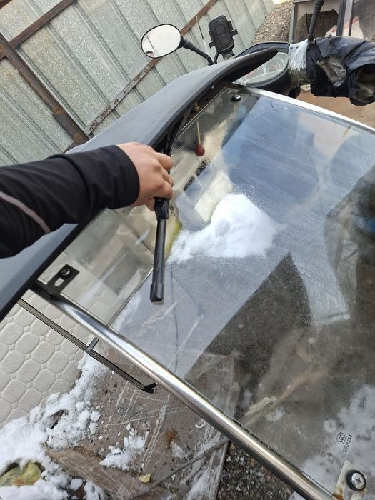 Зонт для мопеда.