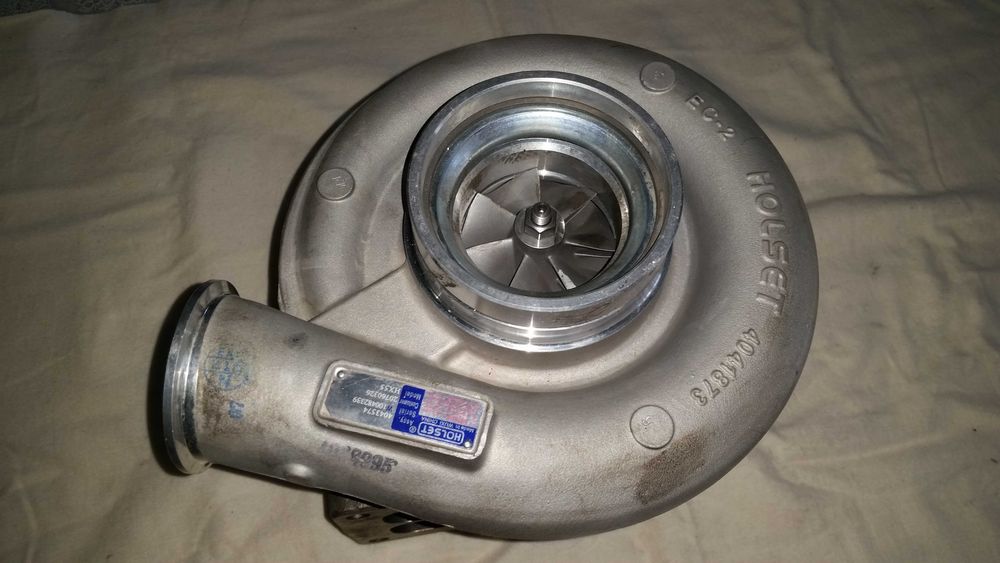 Турбокомпресор HOLSET НХ 55 . НХ 50.