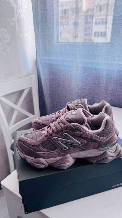 New Balance 9060 кафяви/светло кафяви/кремави