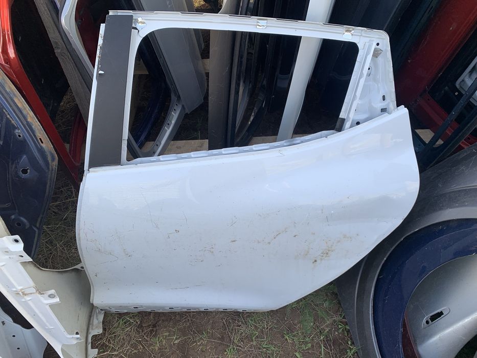 Usa spate stanga Renault Clio 4