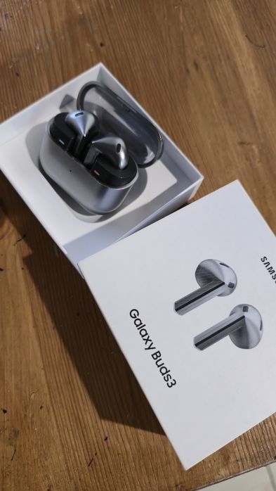 Продам Samsung galaxy buds 3