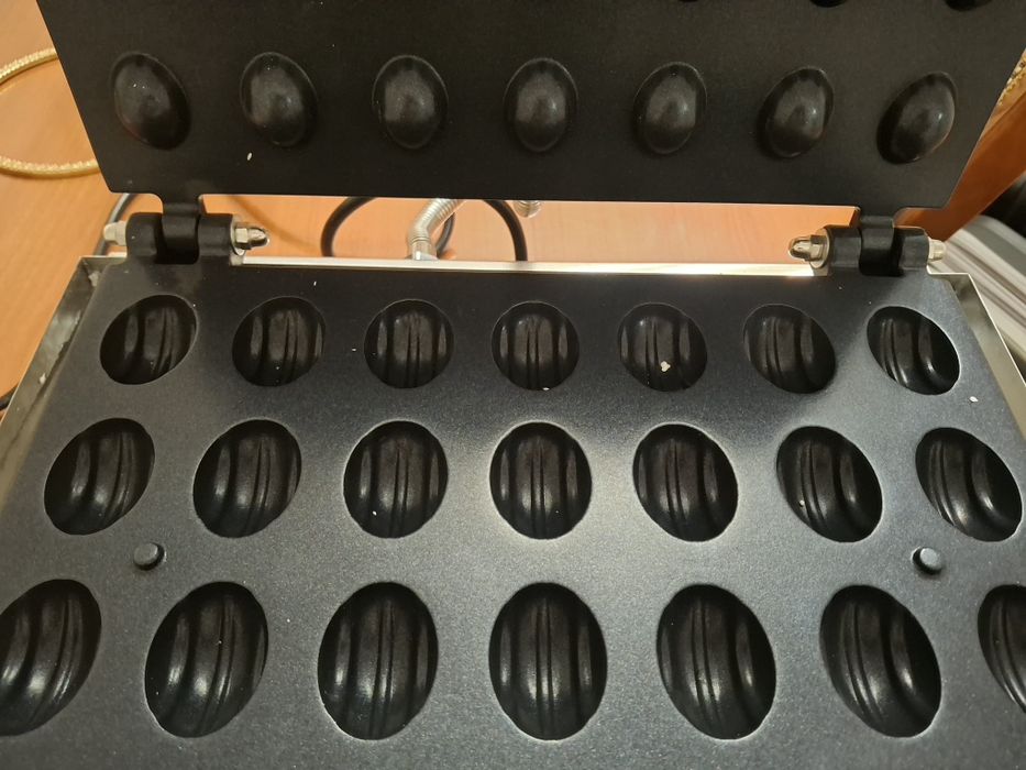 Продам орешницу в упаковке новая