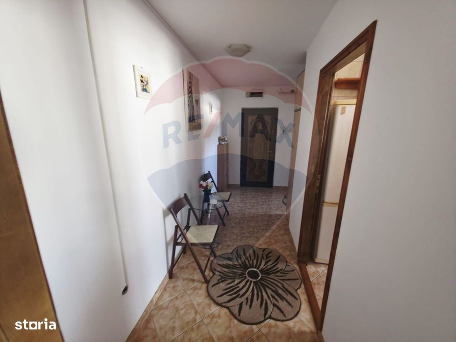 Apartament cu 2 camere de închiriat în zona Central