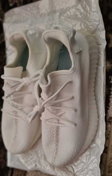 Adidas yeezy 350 noi,albi