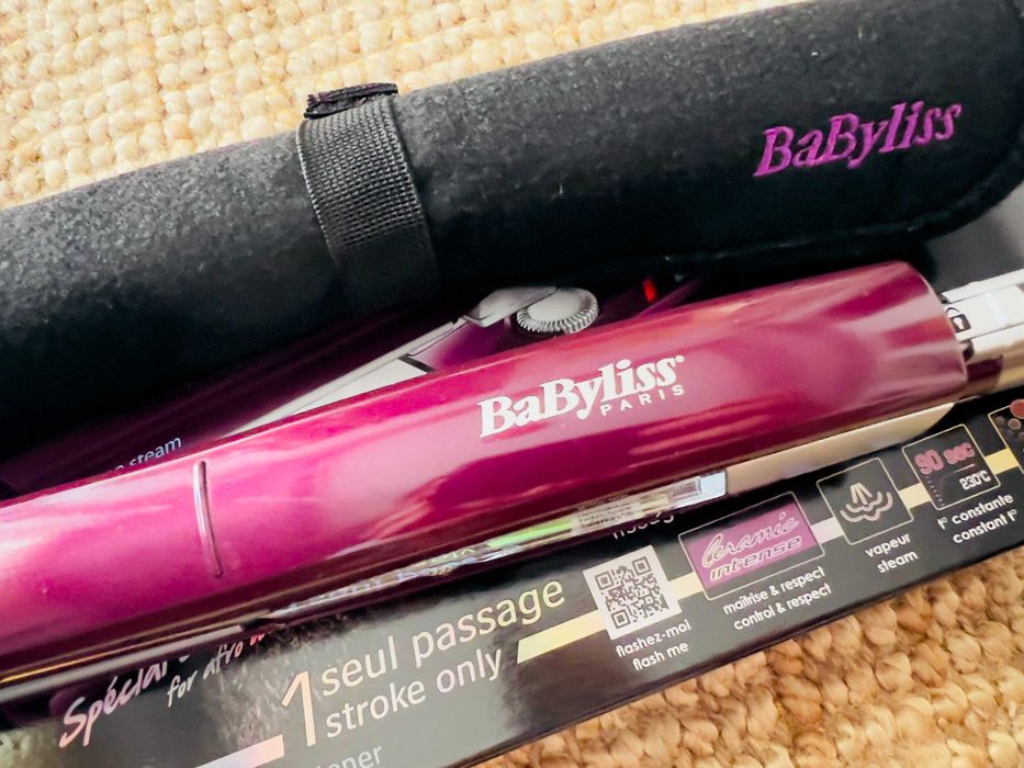Placă de îndreptat părul BaByliss Paris Pro Steam Ceramic Intense ST292E 10 trepte temperatură, 2 trepte intensitate aburi – ca nouă