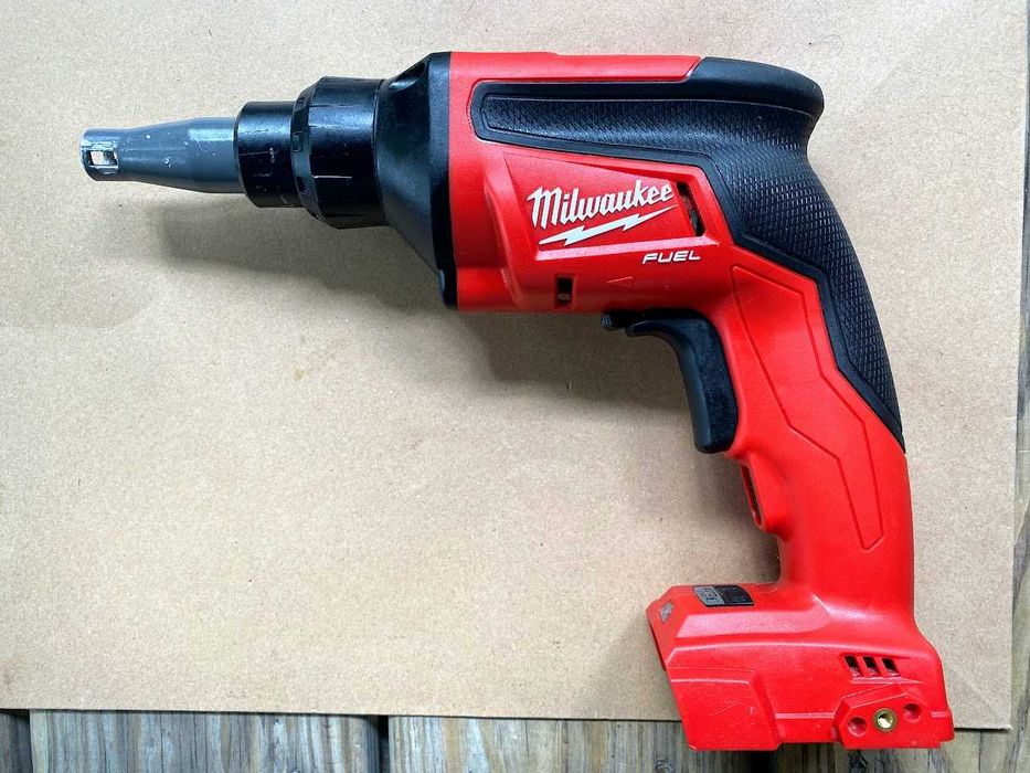 САЩ, Безчетков пистолет за гипсокартон Milwaukee, само Тяло !!!