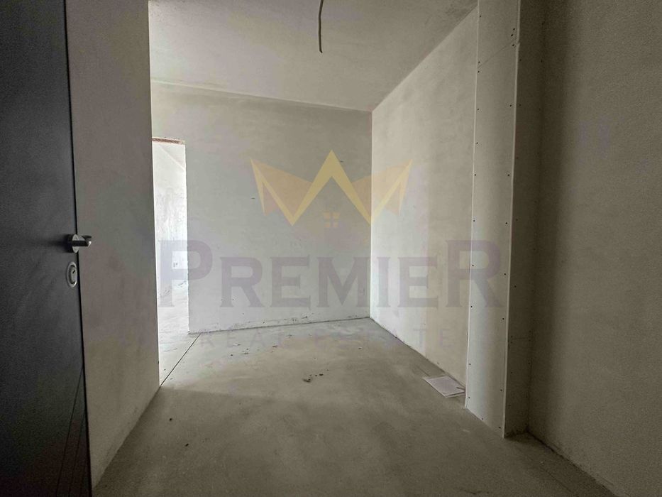 Продава се Тристаен апартамент в Варна, Владислав Варненчик - 94 кв.м за 1788 €/кв.м - Снимка #8