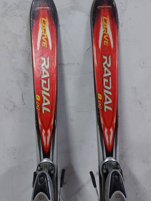 Карбонови ски много запазени