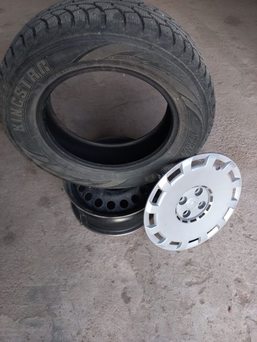 Продам зимние шины 195/65 R15