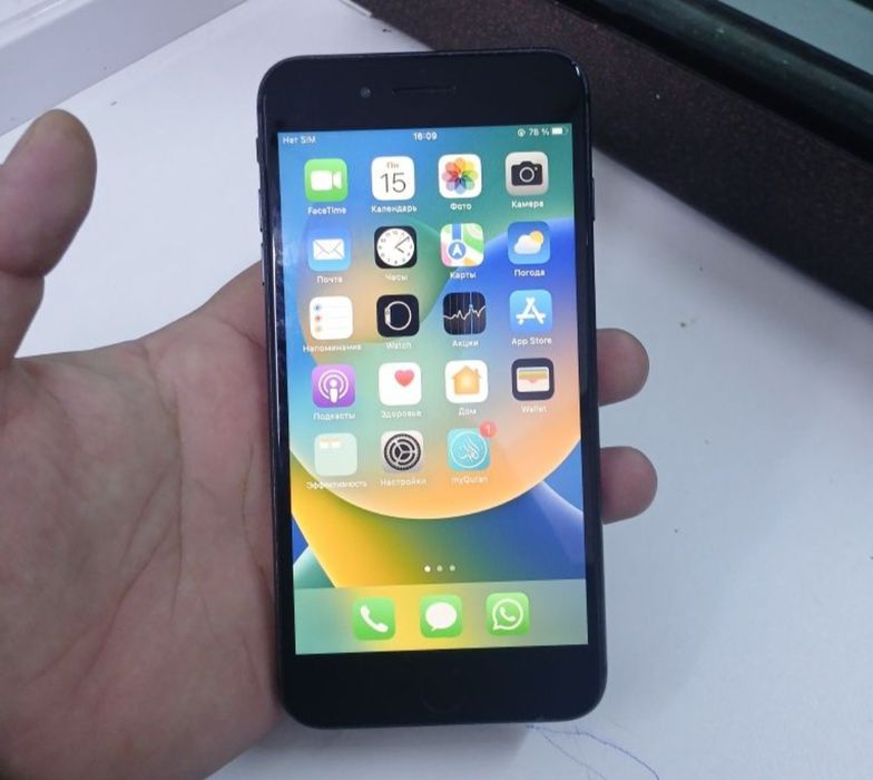 Продам телефон iPhone 8 Plus состояние отличное