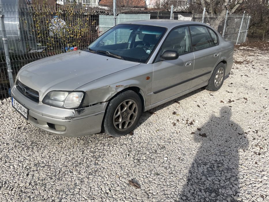 Subaru Legacy 2001 на части