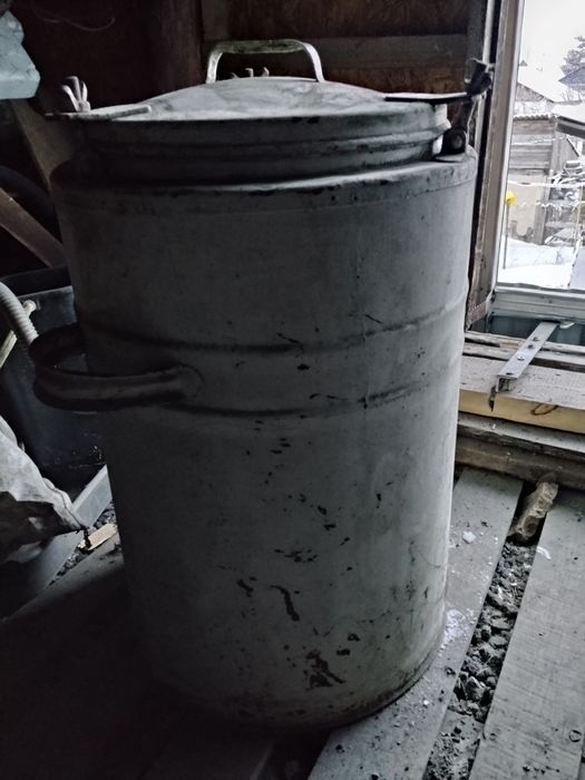 Продам флягу литров