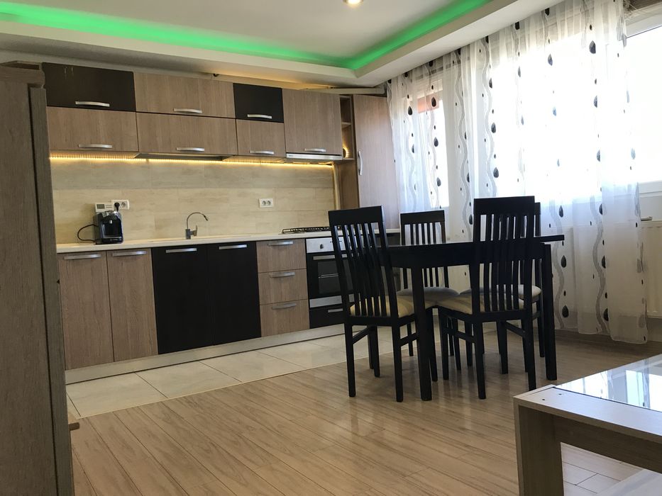 De Vanzare Apartament 3 camere Militari Rezidence